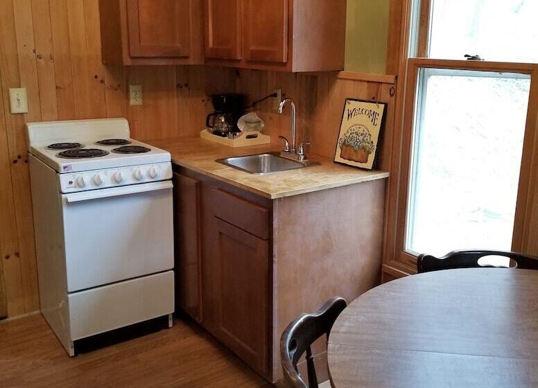 The Cabins At Healing Springs