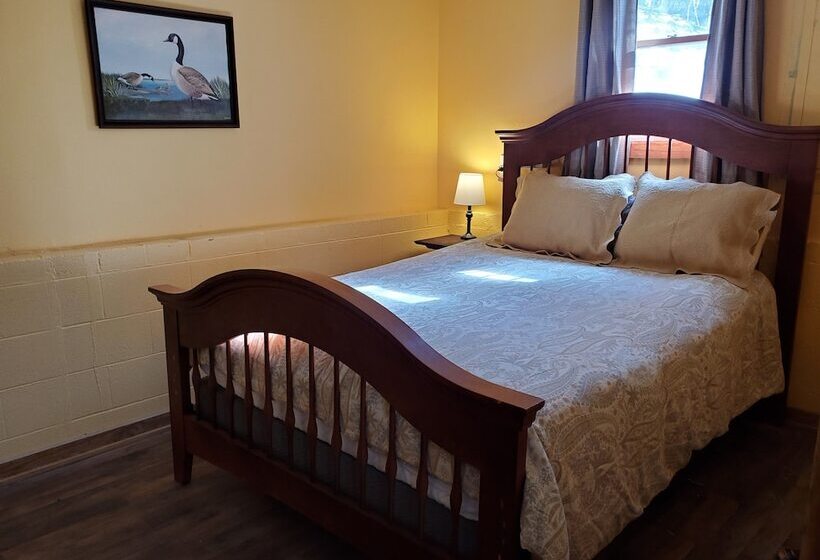 The Cabins At Healing Springs