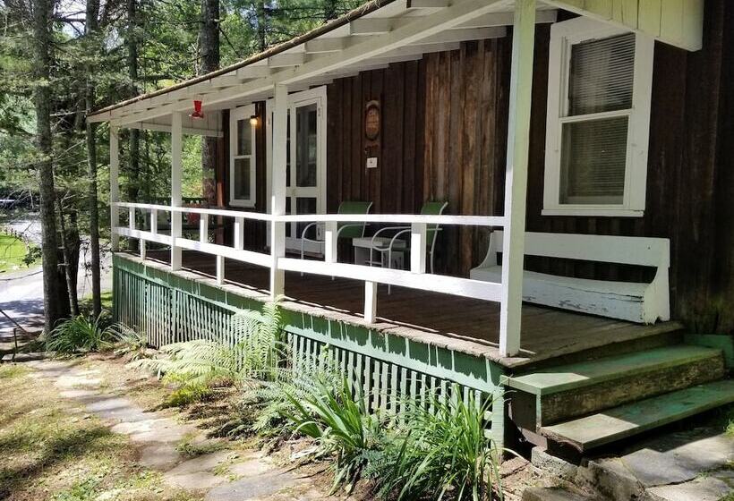 The Cabins At Healing Springs