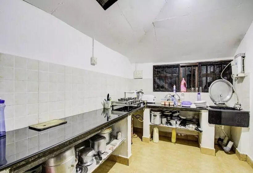 Vintage Studio Home By Oyo Rooms