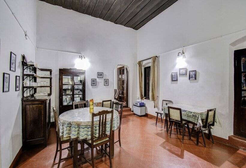 Vintage Studio Home By Oyo Rooms