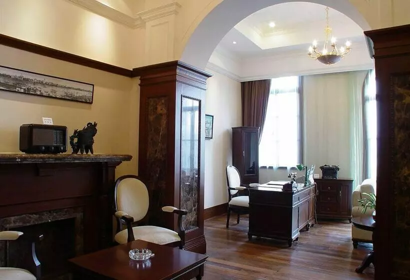 ホテル Astor House