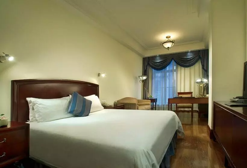 ホテル Astor House