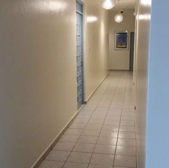 Hotelli Borinquen Beach Inn