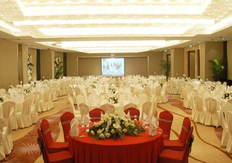 Otel Chengdu Taihe International