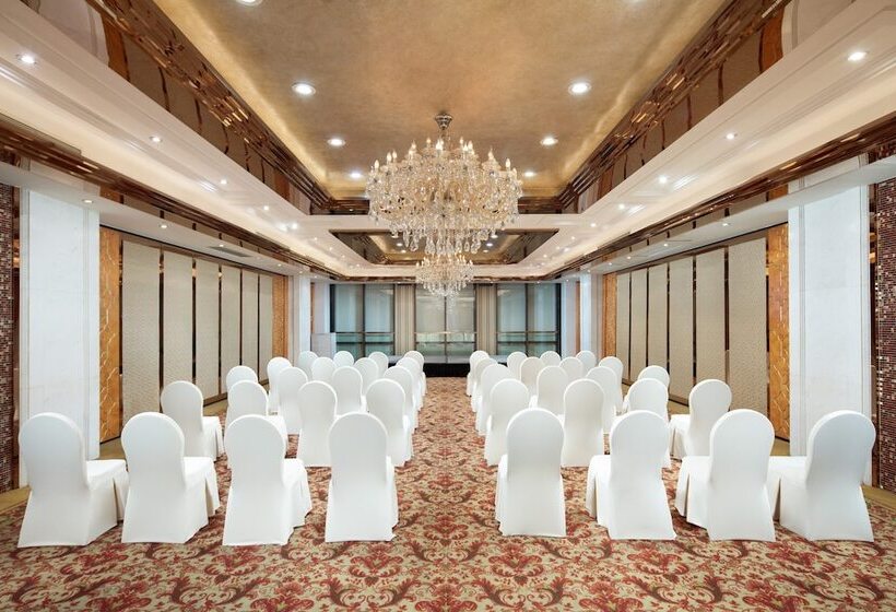 Hotel Crowne Plaza Shanghai Nanjing Road, An Ihg