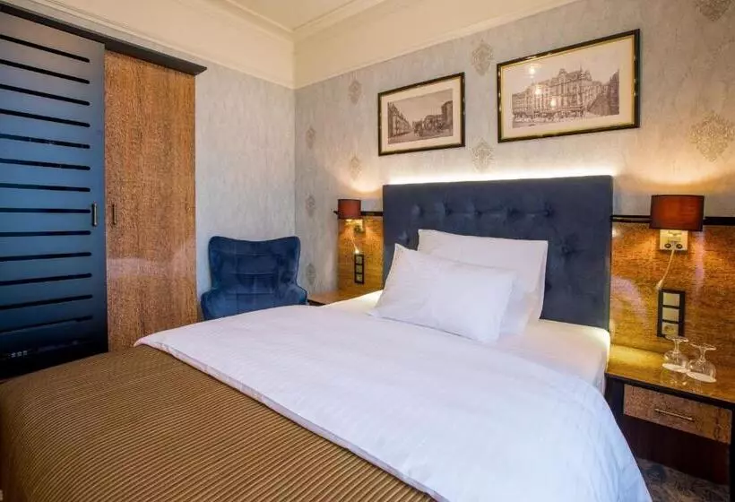 בית מלון כפרי Diament Plaza Katowice