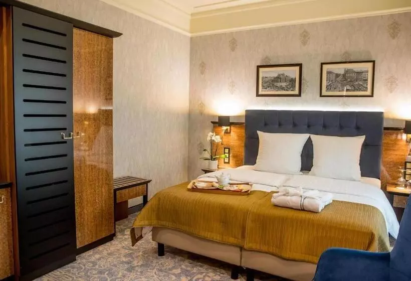 בית מלון כפרי Diament Plaza Katowice