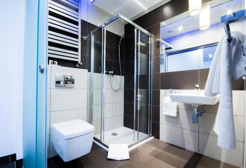 בית מלון כפרי Diament Zabrze  Gliwice