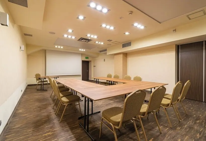 ホテル Diament Zabrze  Gliwice