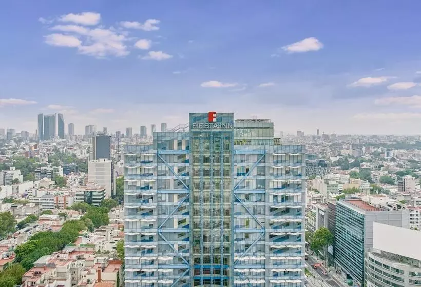 ホテル Fiesta Inn Insurgentes Viaducto