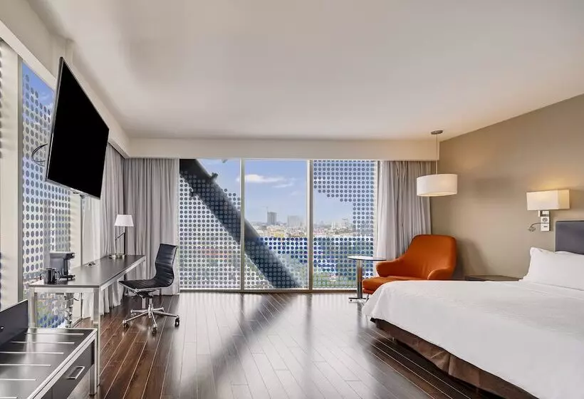 ホテル Fiesta Inn Insurgentes Viaducto