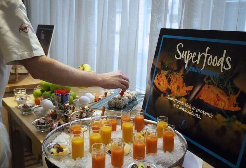 هتل Hilton Stockholm Slussen