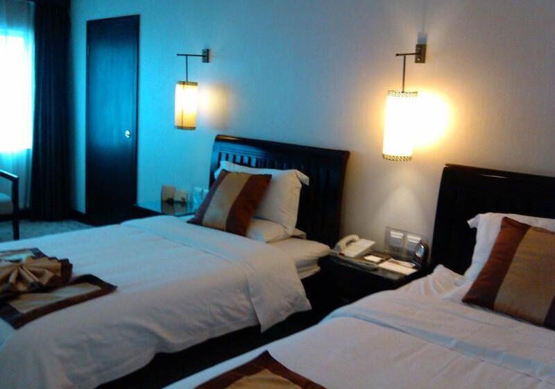 בית מלון כפרי New Era