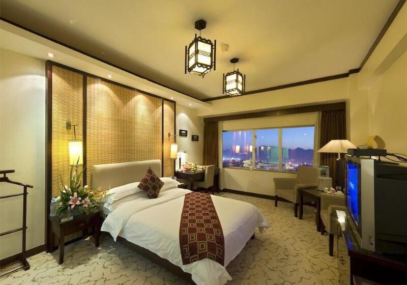 בית מלון כפרי New Era