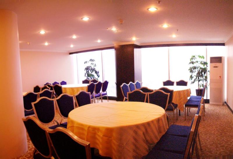 בית מלון כפרי New Era