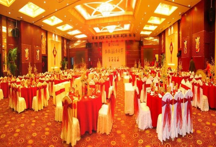 בית מלון כפרי New Era