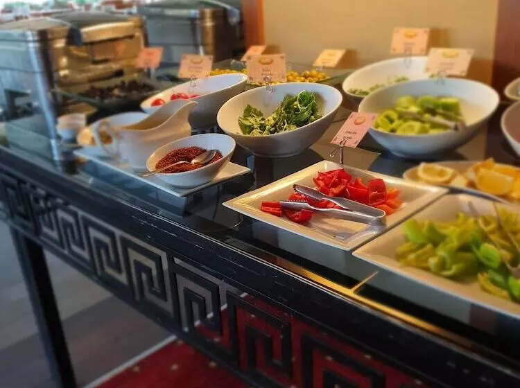 هتل Buyukhanli Park