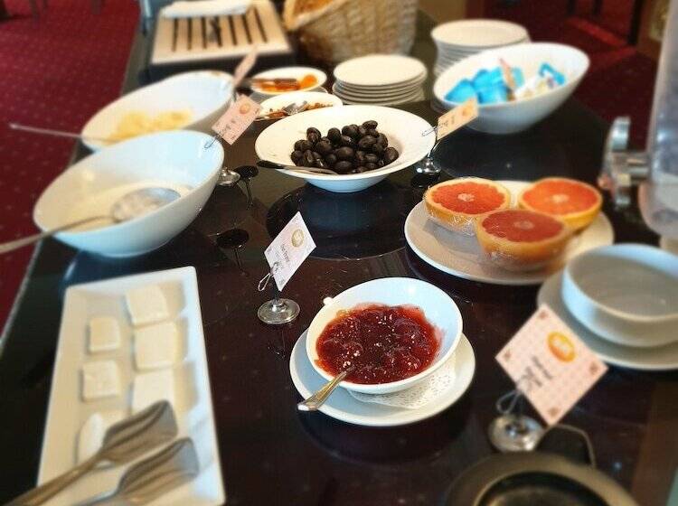 هتل Buyukhanli Park