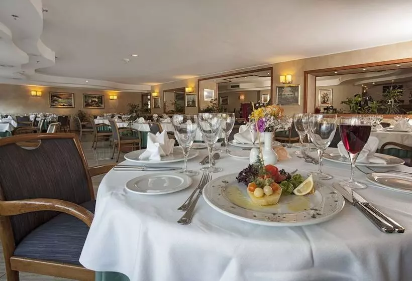 هتل Buyukhanli Park