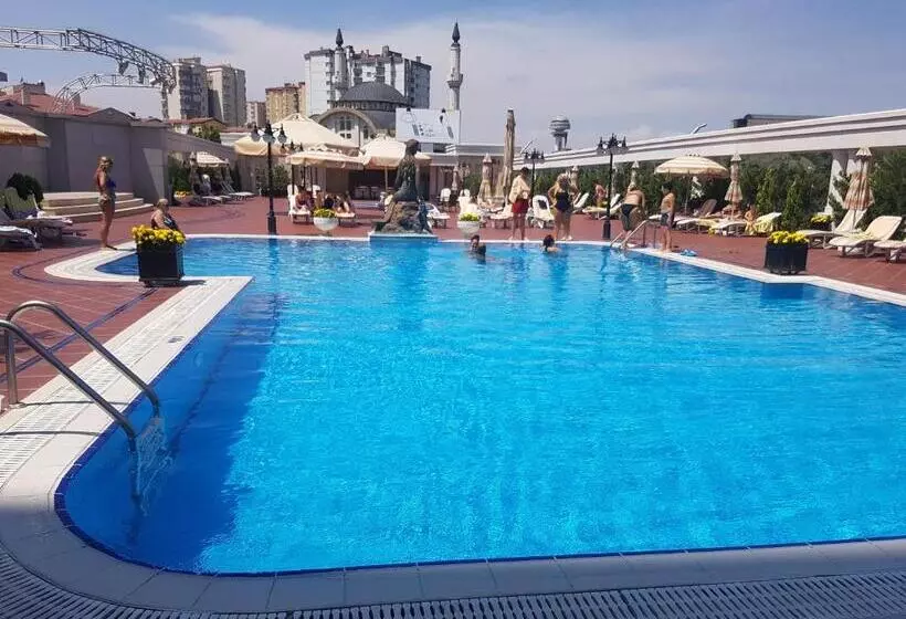 هتل Buyukhanli Park