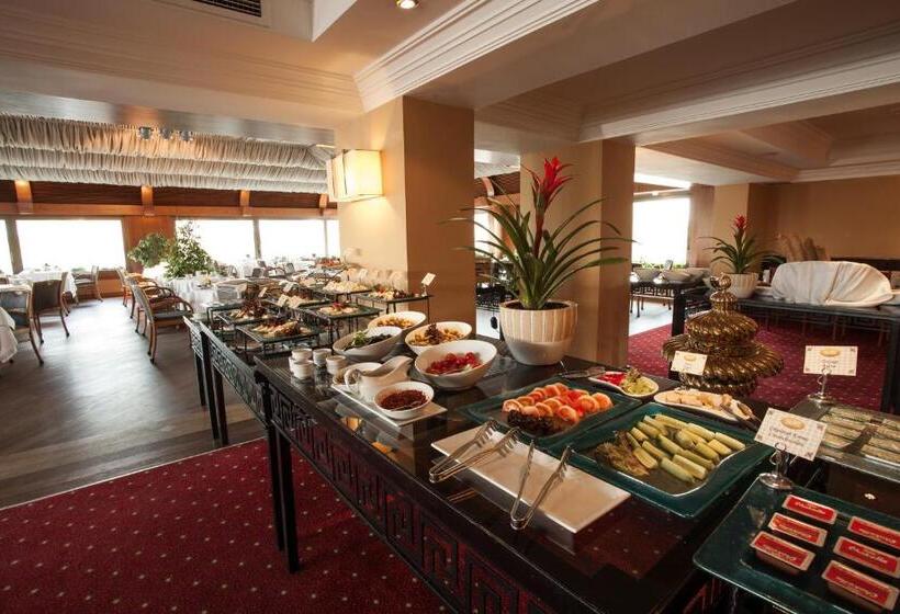 هتل Buyukhanli Park