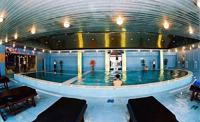 هتل Taishan Overseas Chinese