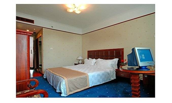 Hotel Taishan Overseas Chinese