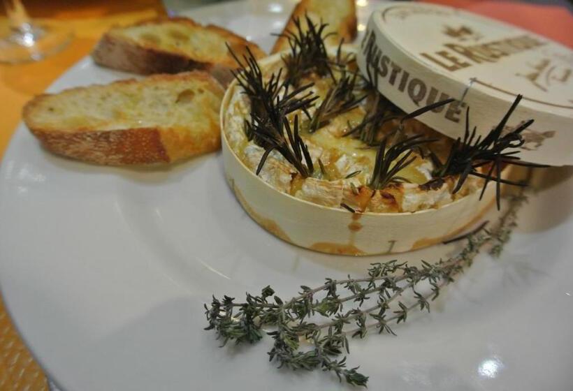 هتل Villa La Tour