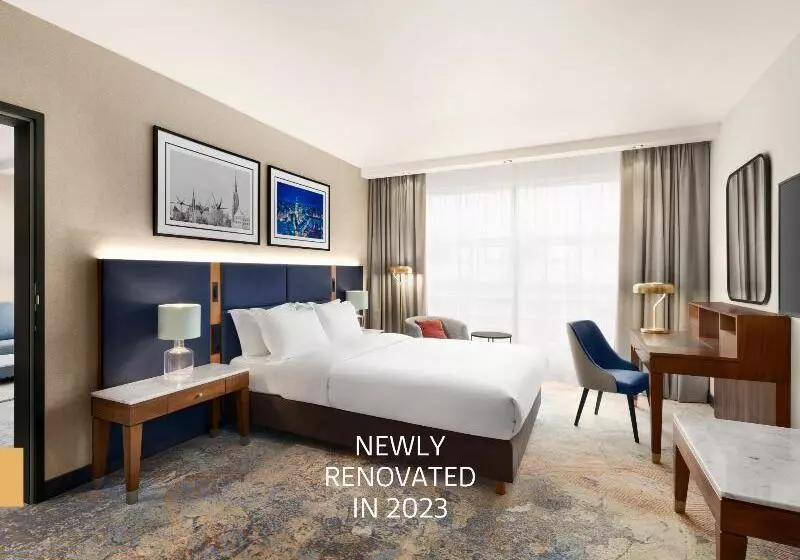 בית מלון כפרי Wyndham Wroclaw Old Town