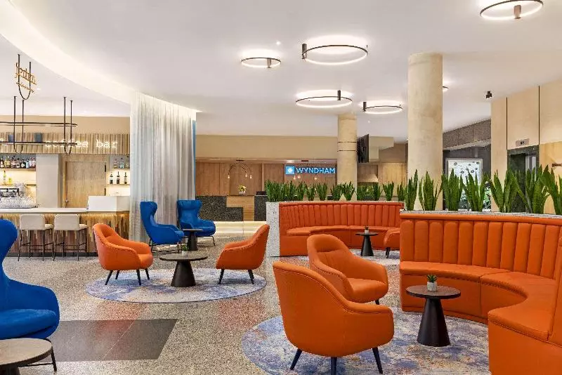 בית מלון כפרי Wyndham Wroclaw Old Town