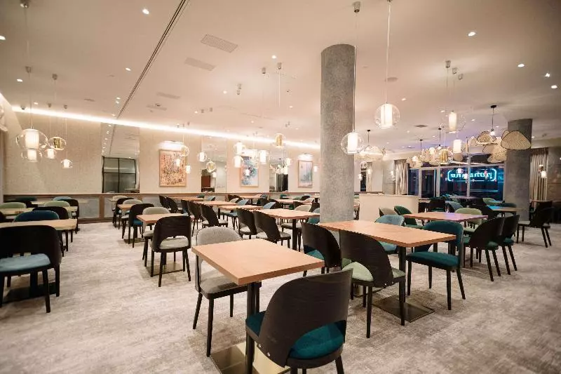 בית מלון כפרי Wyndham Wroclaw Old Town