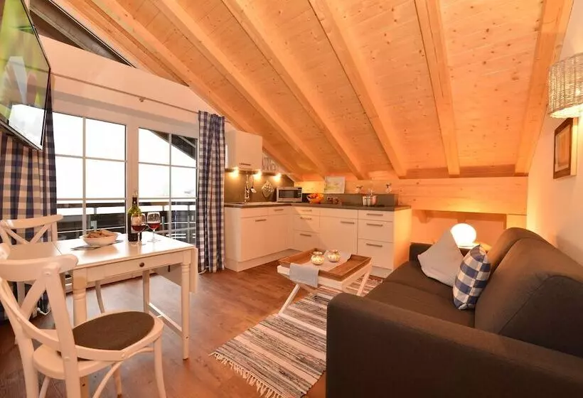 Hotelli Alpenhaus Steiner