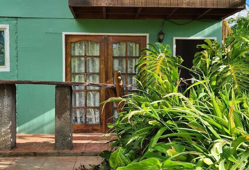 Otel Cabañas Manuto