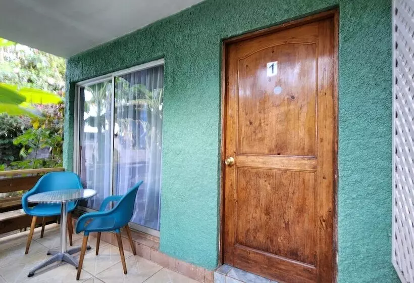 Hotelli Cabañas Manuto