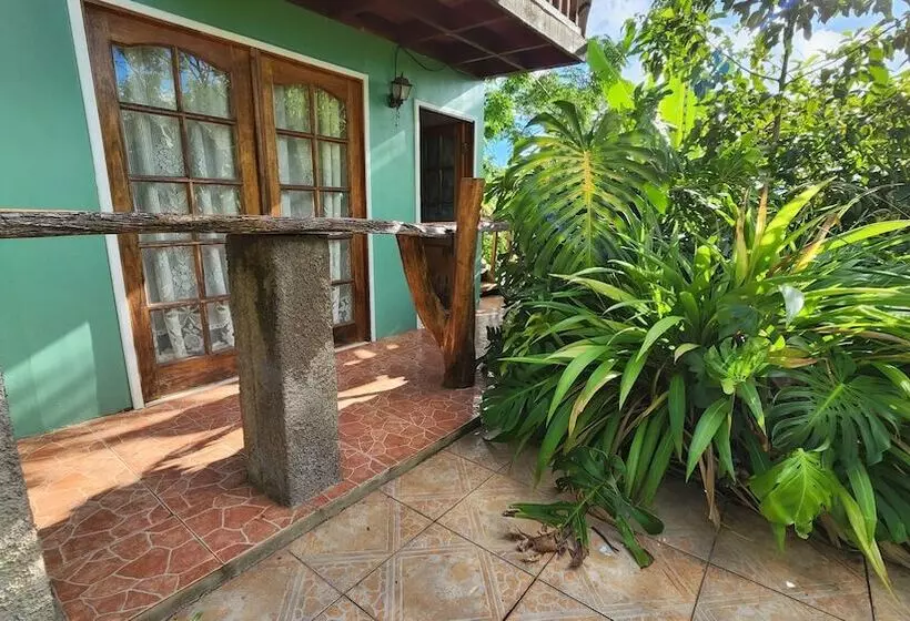 Hotelli Cabañas Manuto