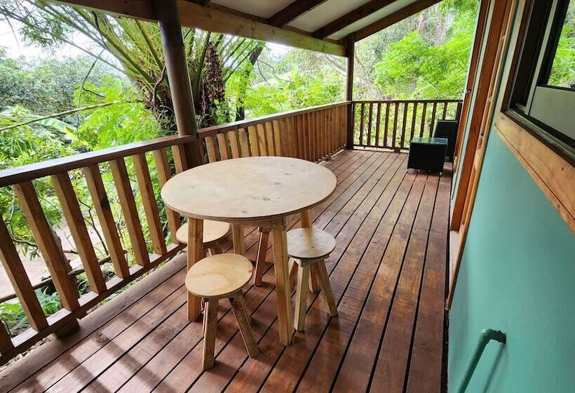 Otel Cabañas Manuto