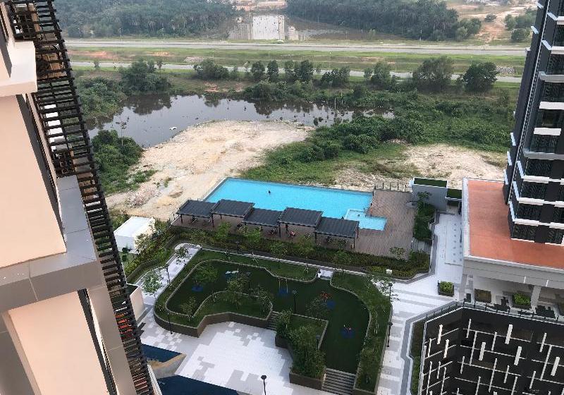 בית מלון כפרי Coop Stay @ Kenwingston Square Garden Cyberjaya