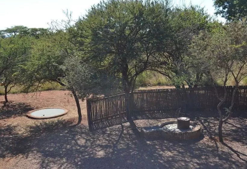 ホテル Makhato 84 Bush Lodge