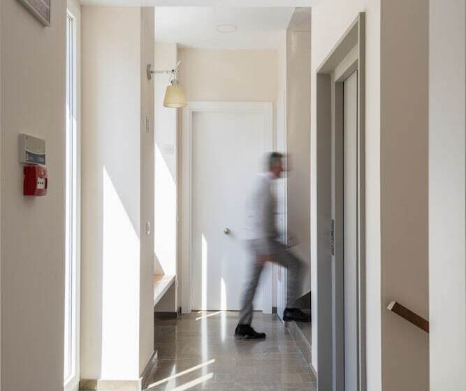 هتل Torre Homenaje Historical Suites