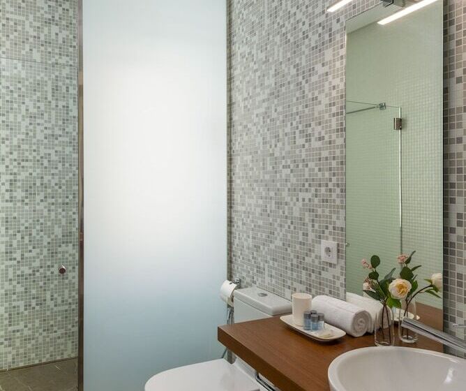 هتل Torre Homenaje Historical Suites