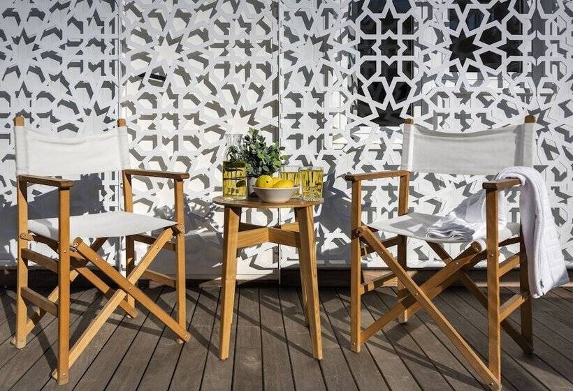 هتل Torre Homenaje Historical Suites