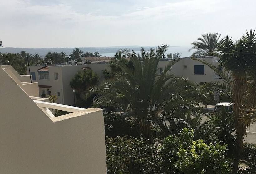 Townhouse Coral Bay Village