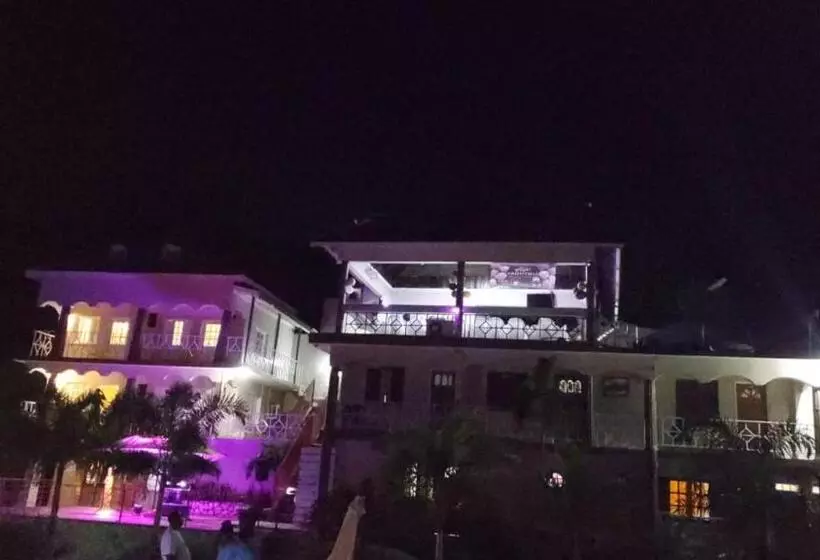 Boutique B&b At Stone Village