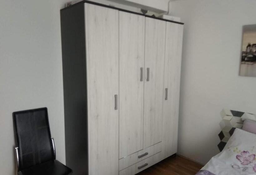 پانسیون Apartman Neva