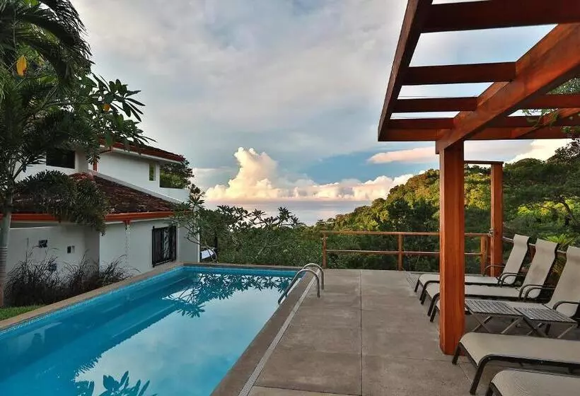 پانسیون Casa Frangipani