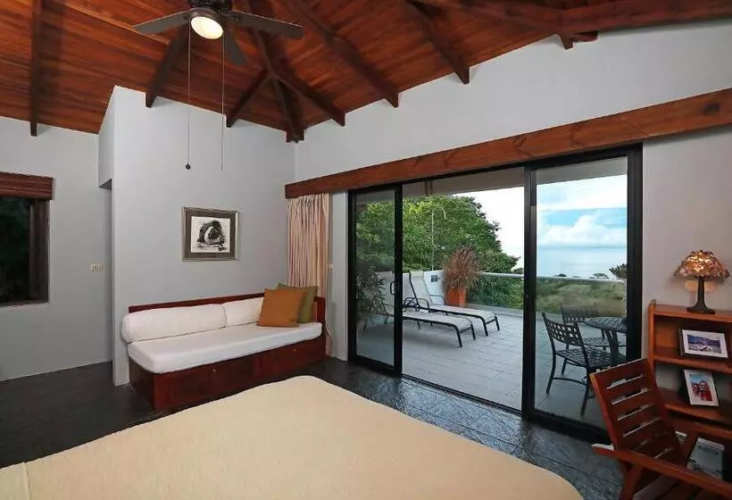 پانسیون Casa Frangipani