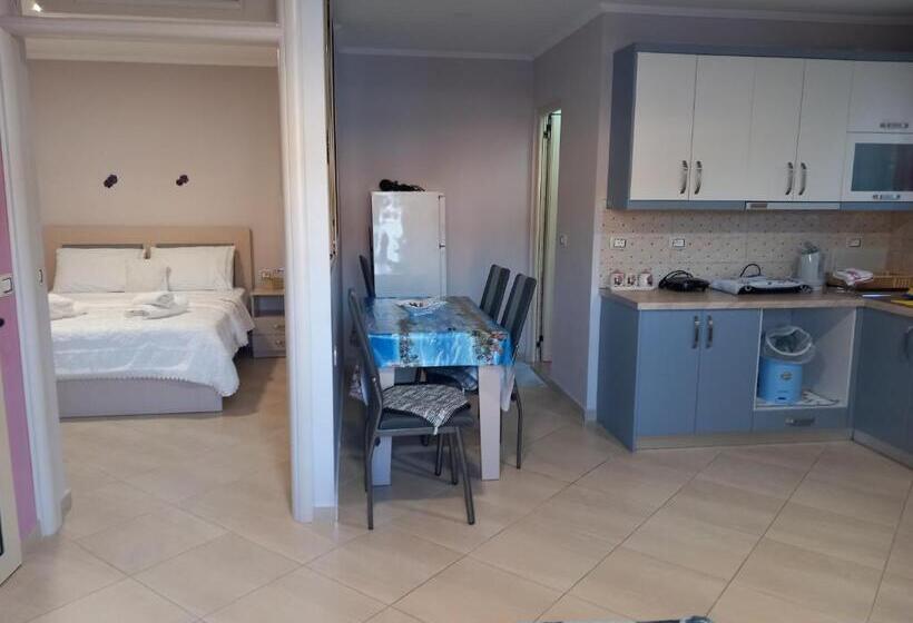 Пансион Eleana's Apartament