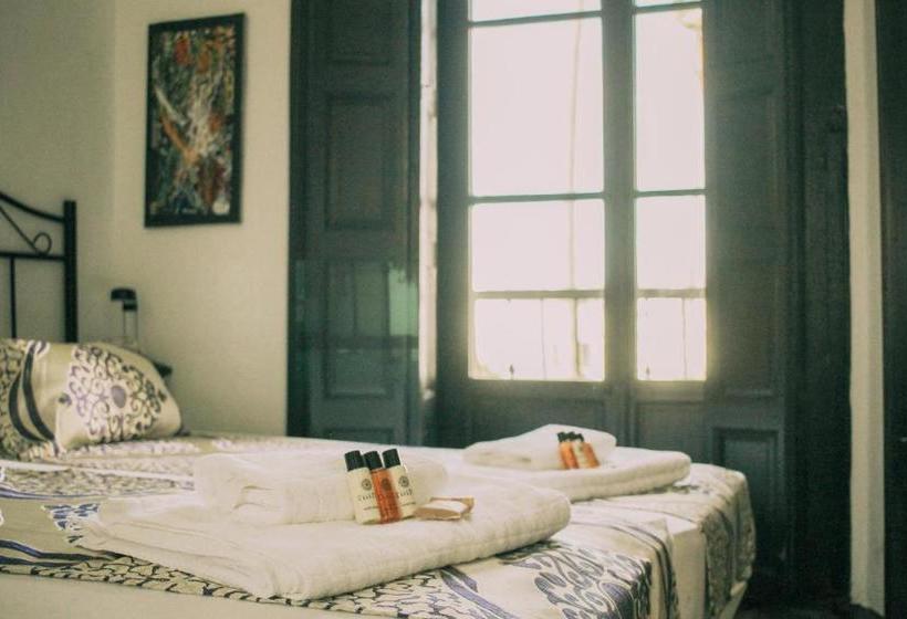 Pensió La Duquesa Guest House