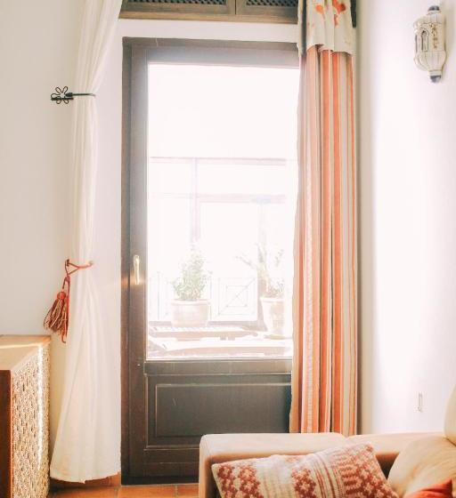 Pensió La Duquesa Guest House